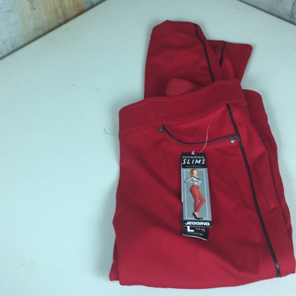 Red jeggins nygard slim size 14-16 large